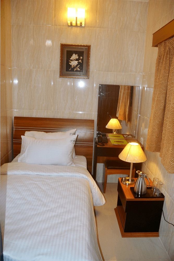 Peace Inn Chennai Exterior foto