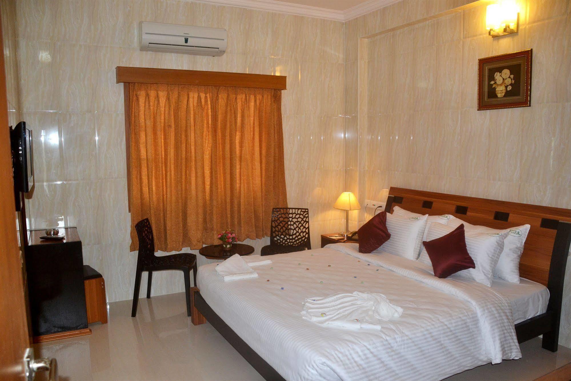 Peace Inn Chennai Exterior foto