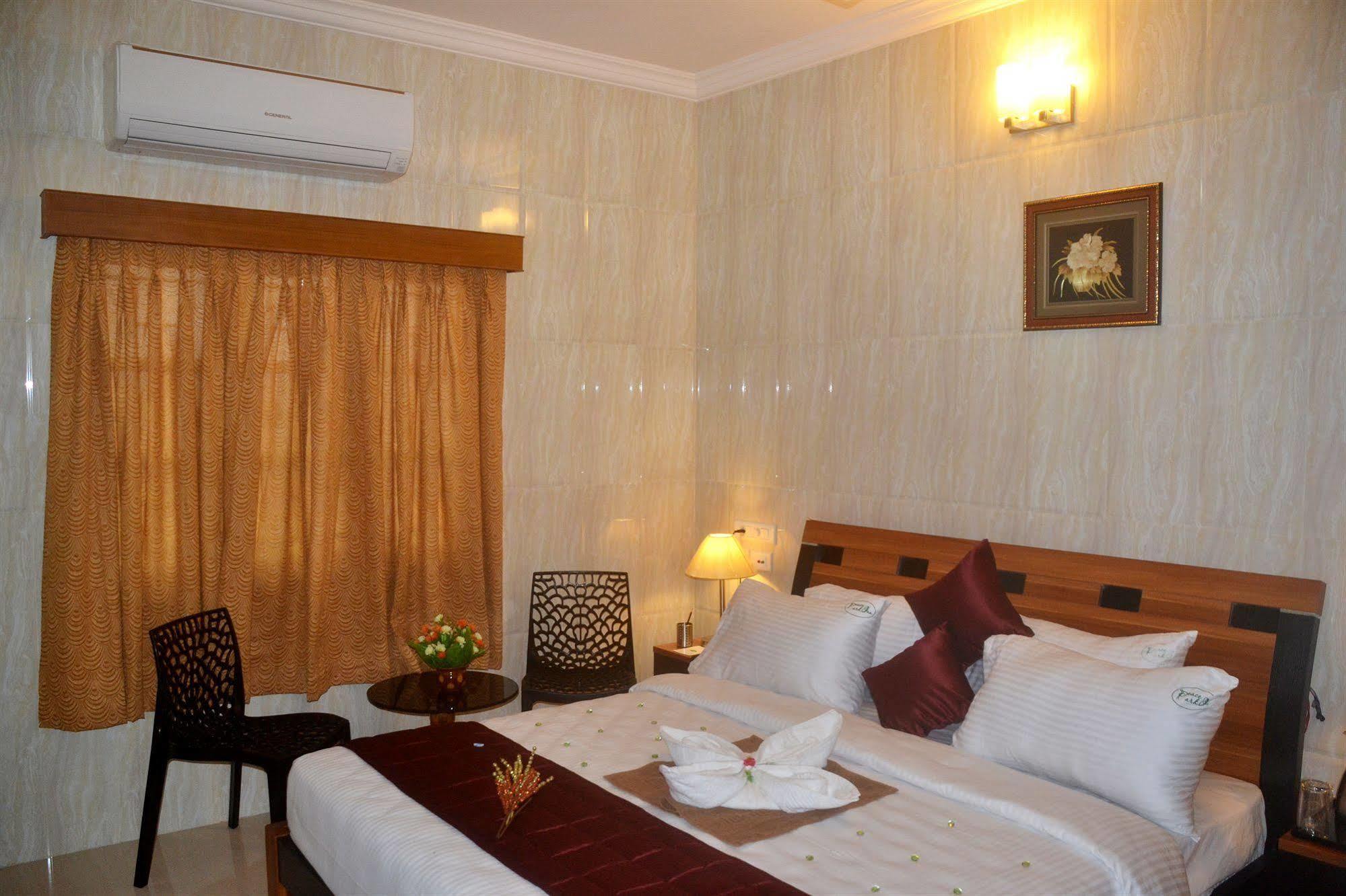 Peace Inn Chennai Exterior foto
